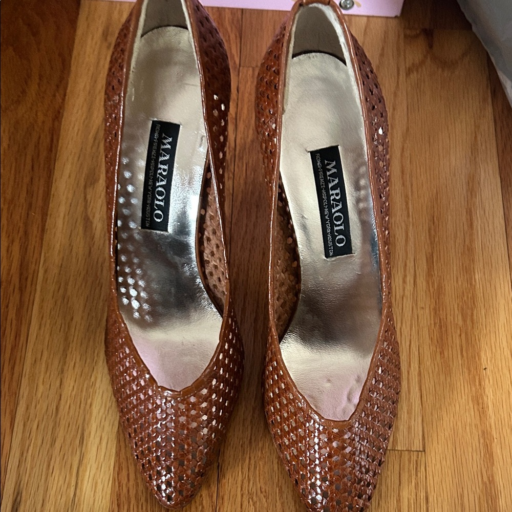 Women's Tan Woven Pointed-Toe Heels